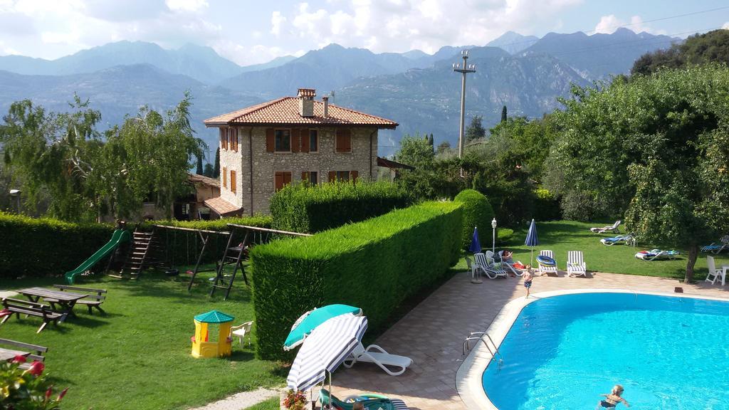 Residence Val Di Monte Malcesine Oda fotoğraf